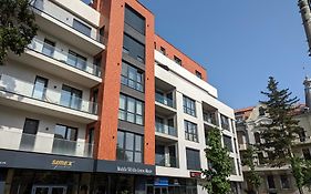 Joyride Exclusive Apartment